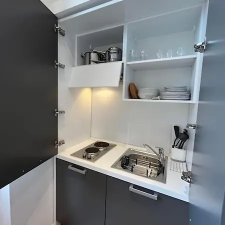度假居 2br 2ba Ultra-fast Wifi Steps To Metro
